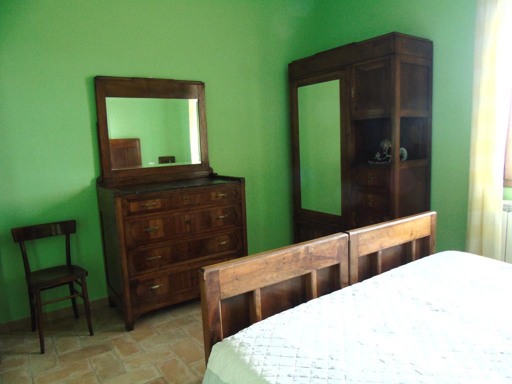 トーディ Agriturismo Poponiヴィラ 部屋 写真