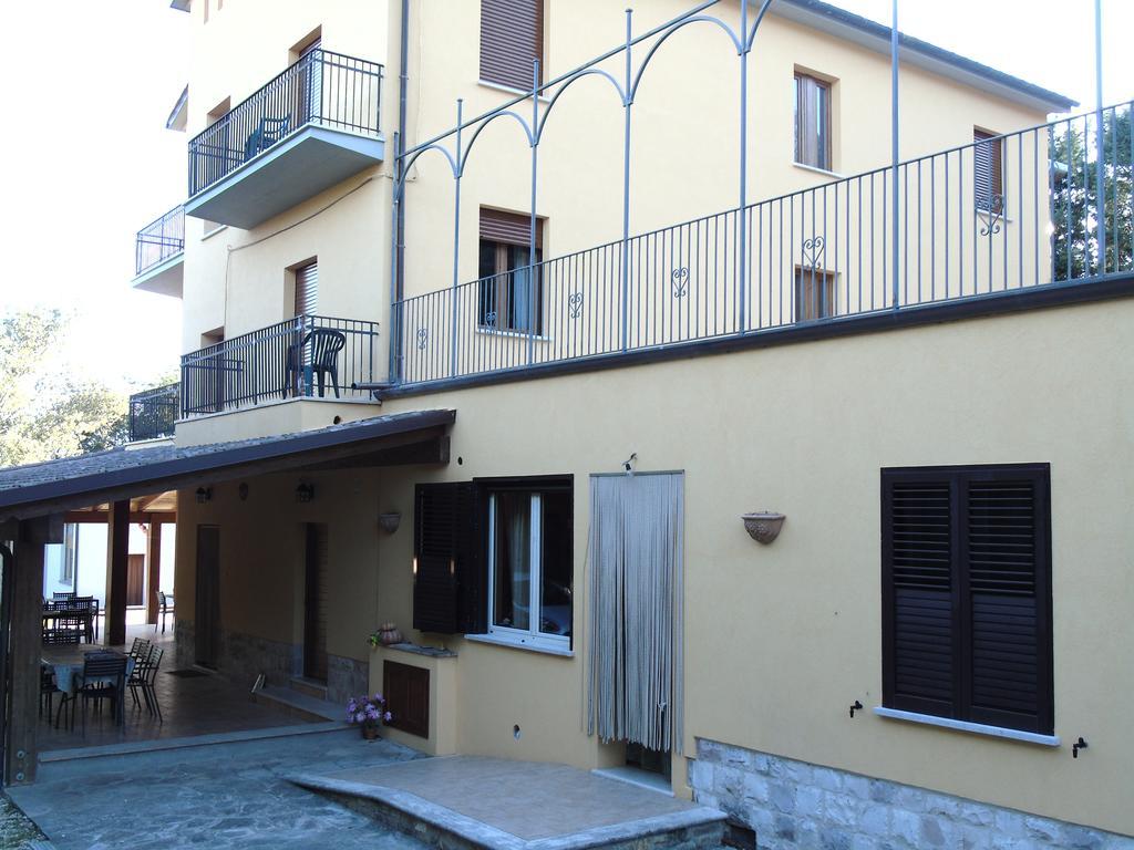 トーディ Agriturismo Poponiヴィラ エクステリア 写真