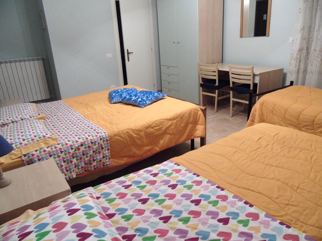 トーディ Agriturismo Poponiヴィラ エクステリア 写真